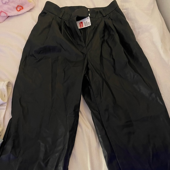 Leather pants - Picture 2 of 2